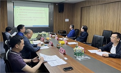 湖南省政協(xié)副主席、工商聯(lián)主席張健一行蒞臨進(jìn)芯電子指導(dǎo)工作
